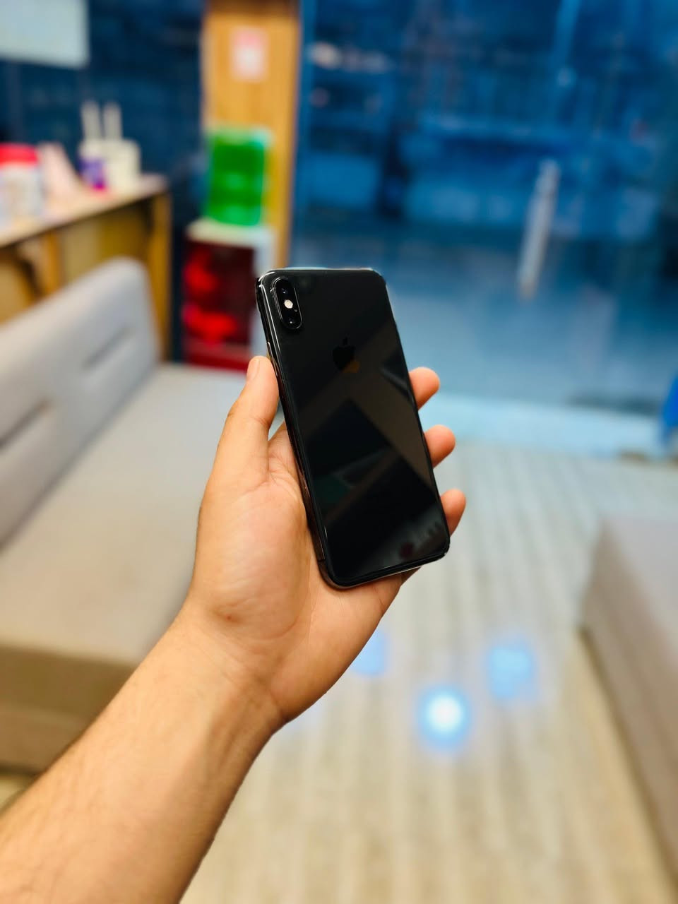 ايفون x
ذاكرته 64 بطاريته 100
الجهاز عربي شرق اوصط
امبدل فقط بطاريه مكفول من كلشي
سعر 135 الف *********** وتساب
