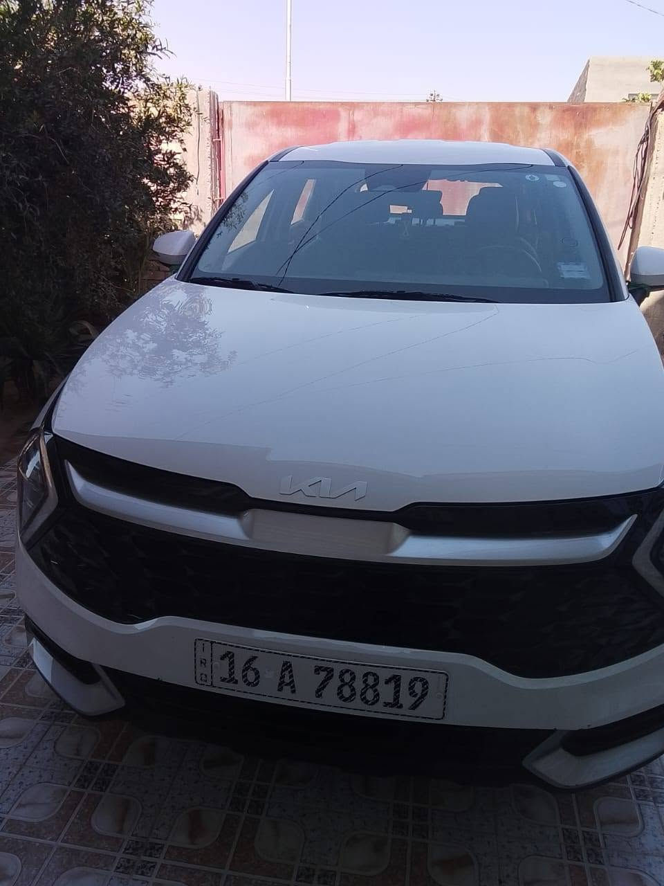 للبيع سبورتج 2024 فول عدة فتحة وارد مريكي   ماشيه 25 الف  رقم قادسية  مشروع وطني      طابه بكتاب شهداء بسمي   اسنه ينفك الحجز السعر 190. سيارة مكفولئ من حادث وضربة سيارة كلين بدون ي حادث *********** بي واتساب وكلشي كو بسوك.
