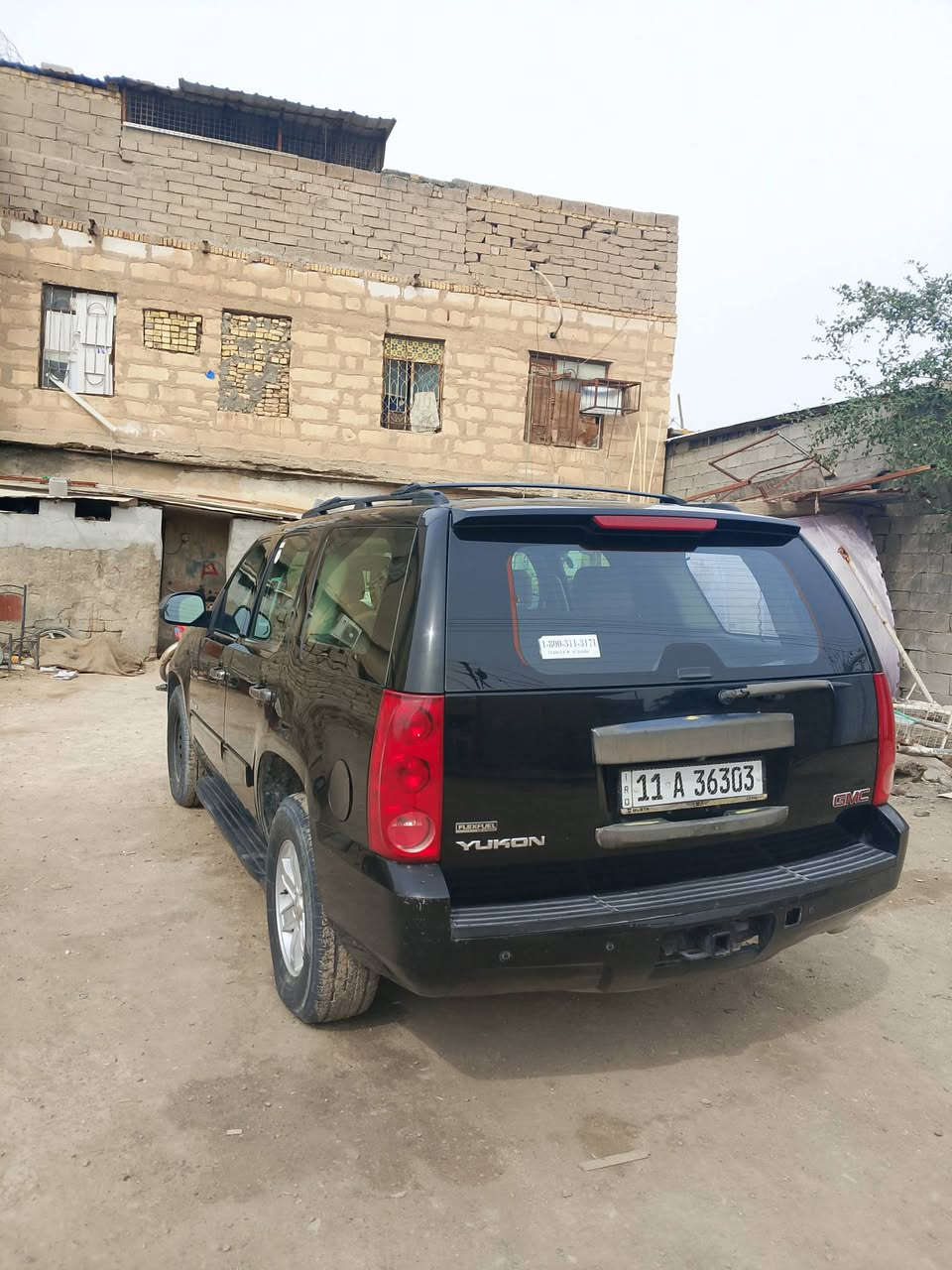 سيارة يوكن 2011 لون اسود رقم بغداد 220 $ أو مراوس كيا سورنتو 2018 او2019 أو 2020 باسمي والتحويل بالبصرة مكفولة من الضربة والصبغ الاتصال على الرقم (***********)  بصرة شط العرب الفيحاء
