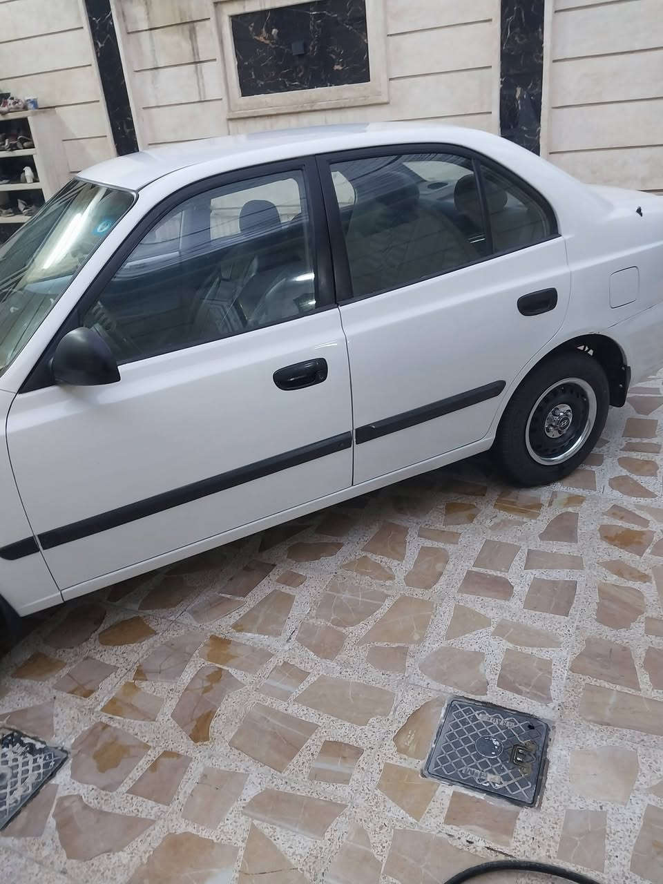 السلام عليكم
سياره اكسنت فيرنا مديل 2004للبيع
رقم نينوى دولي وهزه جديده وسنويه 2030
المواصفات تبريد كير عادي تبريد طخم تاير جديد محرك شرط 
لاصرف ولا بخار سياره جديده وحلوه مال جناي صبغ احزام بدون ضرر تبديل السعر 60 وبيها مجال  
***********
***********
العنوان موصل الايمن
