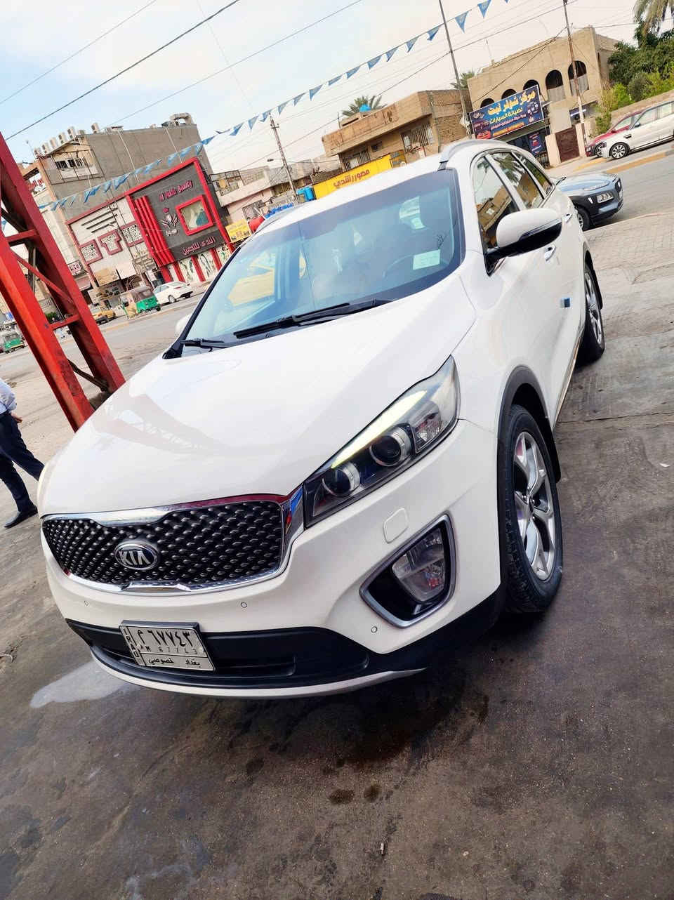 🚗 للبيع : كيا سورنتو 2016 *خليجي*
📍مكان السيارة : بغداد 
☎️ للتواصل : ***********
💰 السعر   :  215 $ ورقة قابل للتفاوض
🛠️ المحرك : 6 سلندر
💥 الرقم : بغداد تحويل ثاني يوم
💎 الحالة العامة للسيارة : السيارة فووول عدا الفتحة  نظيفة جدا وجاهزة من كلشي 🚗🛑
✅مواصفات  السيارة : 7 راكب 3 قطع تبريد  تحكمات ستيرن بصمتين لايت زينون عالي ناصي ليد خلفي شاشه اندرويد اشاير بالمري مري شفط دخول ذكي علامات ترحيب بردات خلفيه جنطه كهرباء وحساس 
السيارة مكفولة كير ومحرك
و من الضرر والضربة 🛑 مكفولة داخل وخارج .
