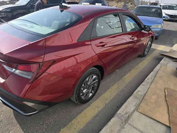 السلام عليكم اللنترا موديل 2024 حره بدون رقم دخول جديد السعر 165للأتصال ***********
