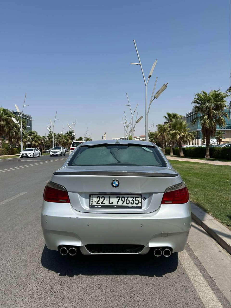 BMW E60 525 N52 2009
نۆزل کورت 
گیر عادی
تەبریت مەرکەزی سارد و گەرم  
گیر و مەکیمە و ئەکسل بە شەرت
تحویل و وەکالە بە شەرت
بی بۆیاخ  دوو سی جی ساردی هەیە
کۆبۆن بەنزینی هەیە   
عنوان هەولیر
نرخی ٩٢ و مەجالی کەم 
٥ وەرەقە خەرامەی لە سەرە دوای معمالە ئەگەریتەوە  
رەقم تەلفۆن *********** أربيل, العراق
