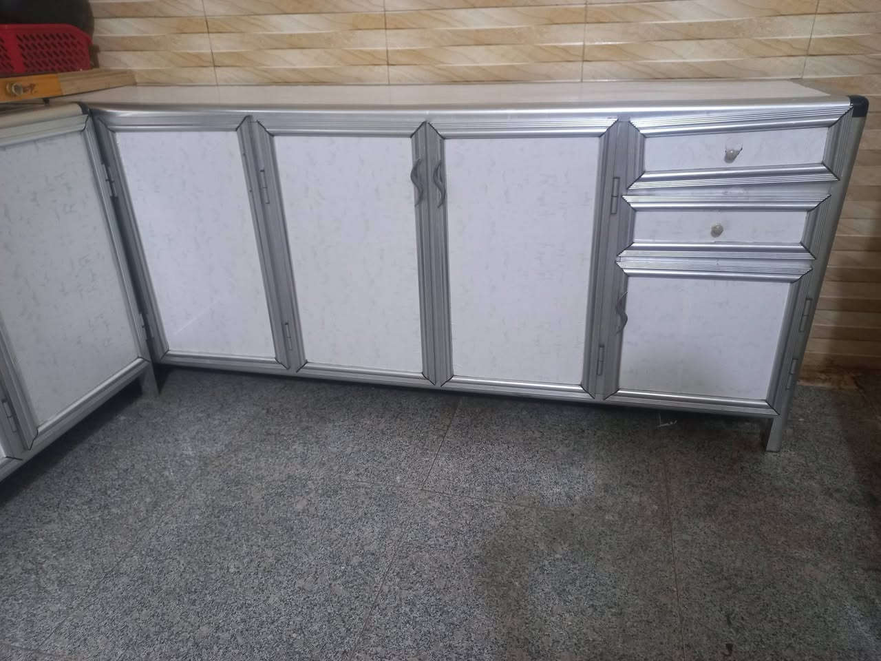 غرفه للبيع تركي ب٣٠٠ بي مجال
كاونتر المنيوم ب٦٥٠ نضيف كلش 
تخم قنفات ٥ قطع ب٢٠٠ ضرر موضح بتصوير


**إذا كنت صاحب هذا الإعلان وتريد حذفه لأي سبب، رجاءا أرسل رسالة إلى الدعم الفني**