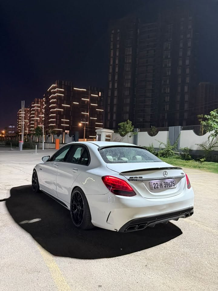 السلام عليكم للبيع او مراوس
مارسدس c300 موديل 2018 السيارة وارد امريكي حادثها جاملغ وبنيد وبيها صبغ جاملغ ثاني يعني 3 قطع مكينة مفتوحة السعر 175 وبيها مجال 
***********
