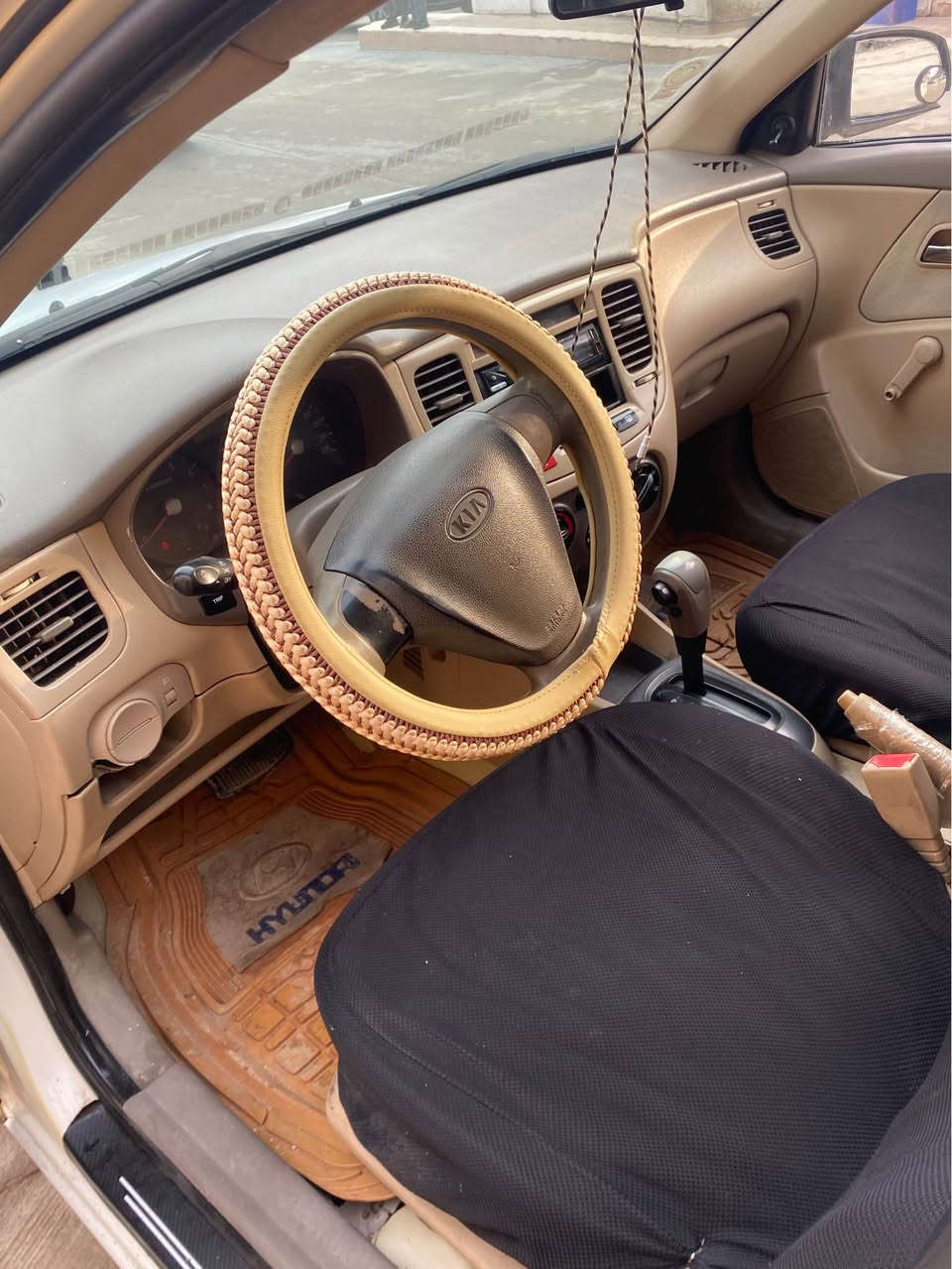 کیارویو مودیل 2009 كيرو مكينه شرت توماتيكك بي دعمو سبخ سياره سياره سنوي شرتي اوليات دزي ده ينداري هزامروري دگه له سياره همي شرته جاهزه سعر ٥٦ ورقه مجال دهوك, العراق


**إذا كنت صاحب هذا الإعلان وتريد حذفه لأي سبب، رجاءا أرسل رسالة إلى الدعم الفني**