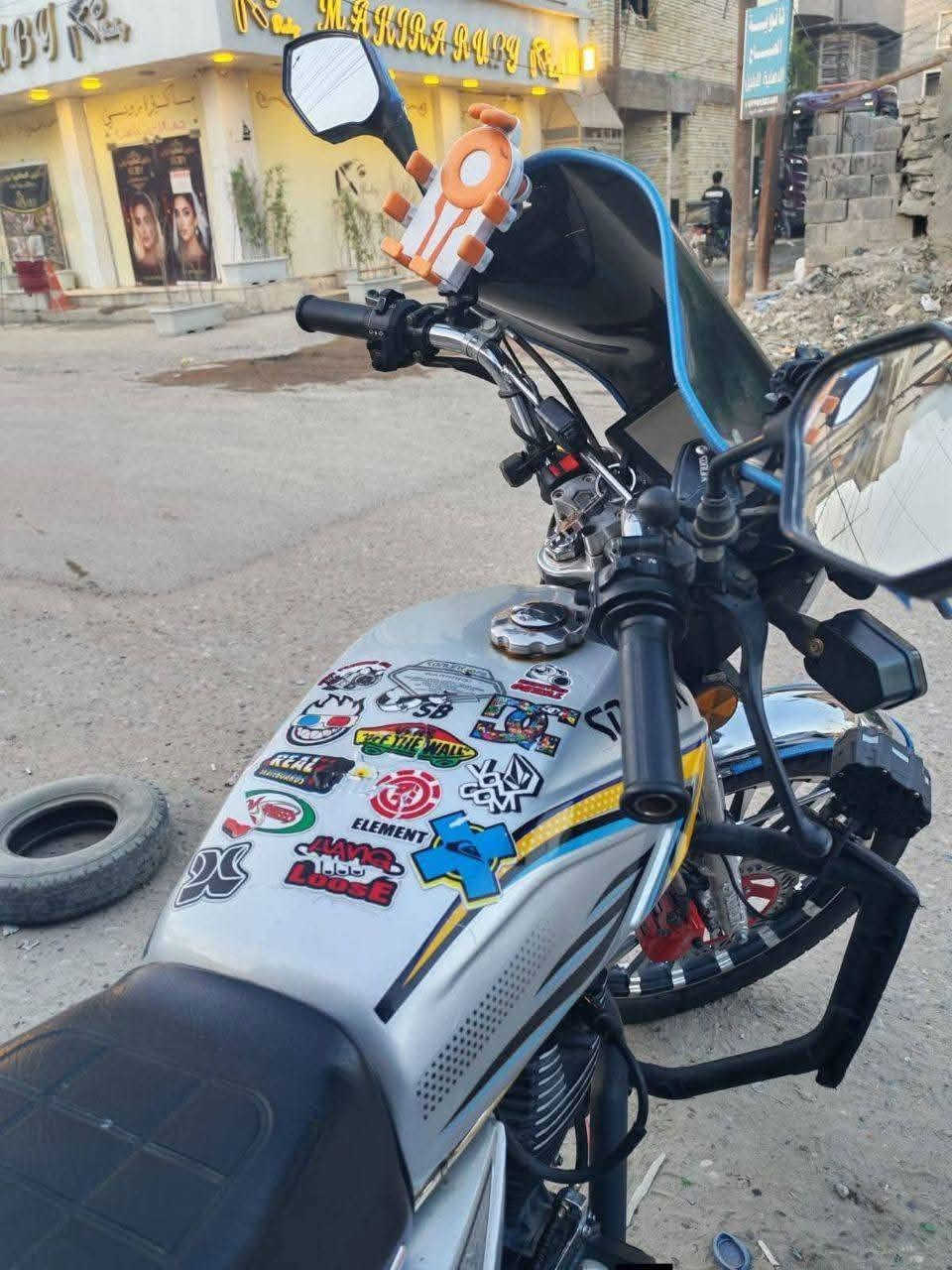 السلام عليكم سونليك 25 نظيفه مكفوله من برغي للبرغي محرك 200cc معروف الدراجة كامله كهربائيات عامه نكره سلف تاخذه ما تصرف عليه ربع بيه اضافات نشره ليورى وبلوجكترات وواقيه ومخرج USB للشحن
السعر 850 وبيه مجال 
مكاني بغداد الدورة 
***********
السلام عليكم سونليك 25 نظيفه مكفوله من برغي للبرغي محرك 200cc معروف الدراجة كامله كهربائيات عامه نكره سلف تاخذه ما تصرف عليه ربع بيه اضافات نشره ليورى وبلوجكترات وواقيه ومخرج USB للشحن
