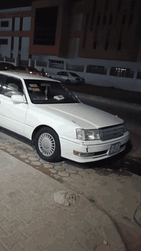 راس اثور للبيع او امراوس ابكوري  موديل 96 رقم انبار مشروع وطني مكينه استوني امصعدينه كير حداديه تخم تاير جدد اباسمي السياره مكفوله من الكصر والضربه والنقل  بيه فقط طخه بلجاملغ الكدام ومبدل السعر 95اوبيه مجال بصيط والي يشوفه غاليه لا يعلق رجأن اتصل اوبيك خير ودلل رقمي بي واتساب اومتواجد عل فيس رقمي ***********
