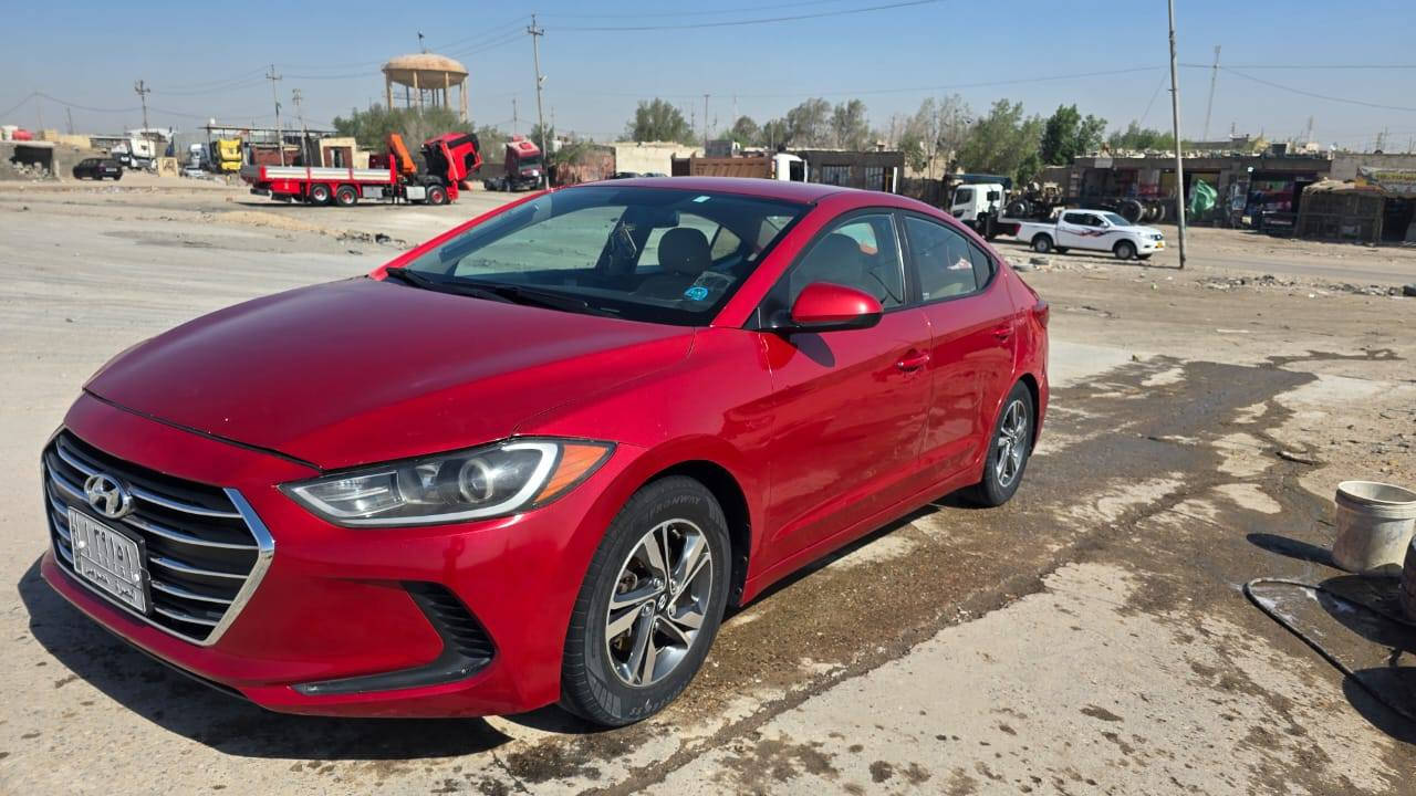 انترا ٢٠١٨ بصره حره بيه صبغ قبق الجنطه وشويه من البنيد ماشيه ١٣٣ جديده بدون ارباك السعر ١١٧ الاتصال ***********
