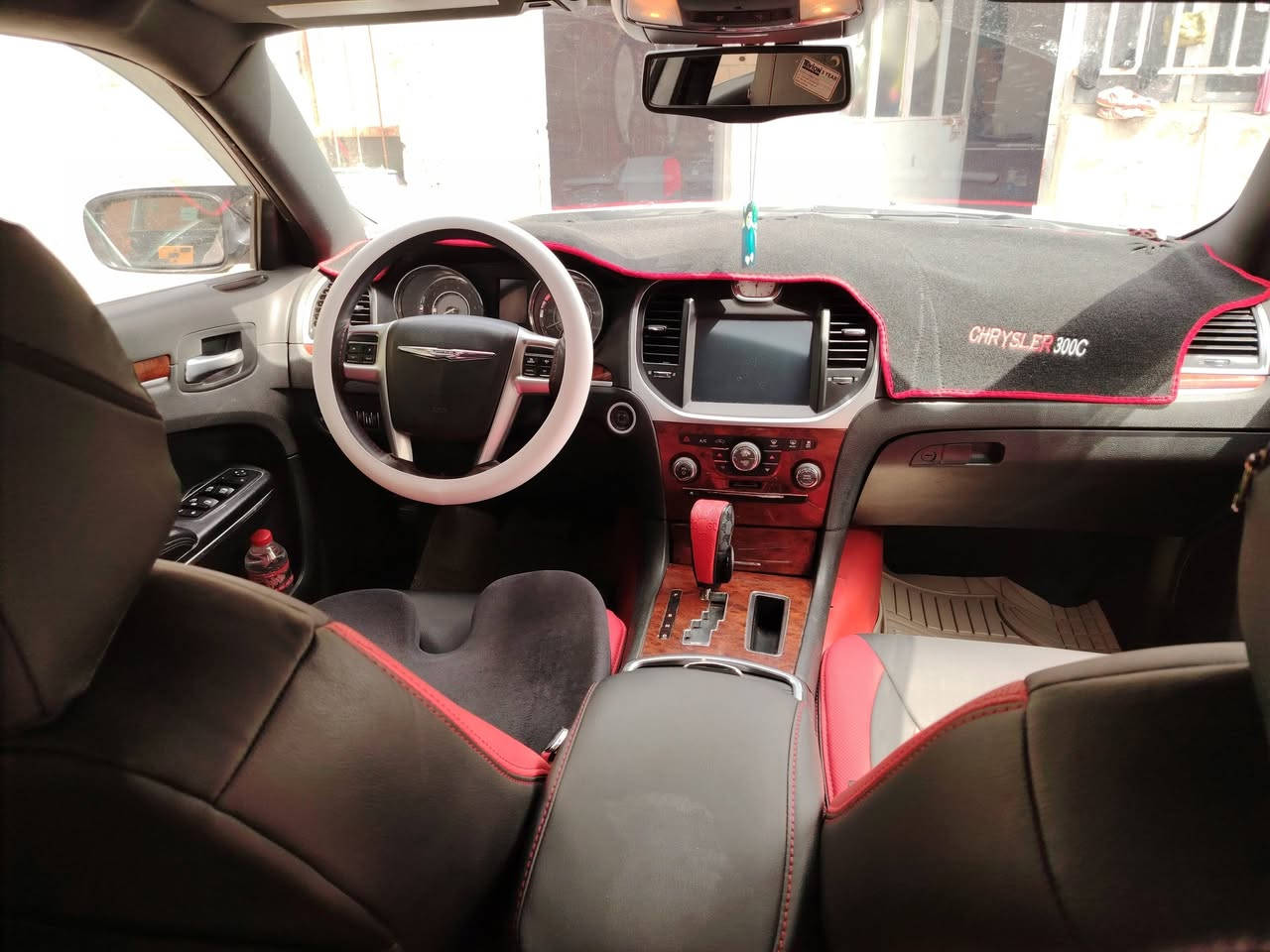 أوباما موديل2012 كندي بيه قطعتين فقط بدون دواخل سعره160 بيه مجال 
***********
