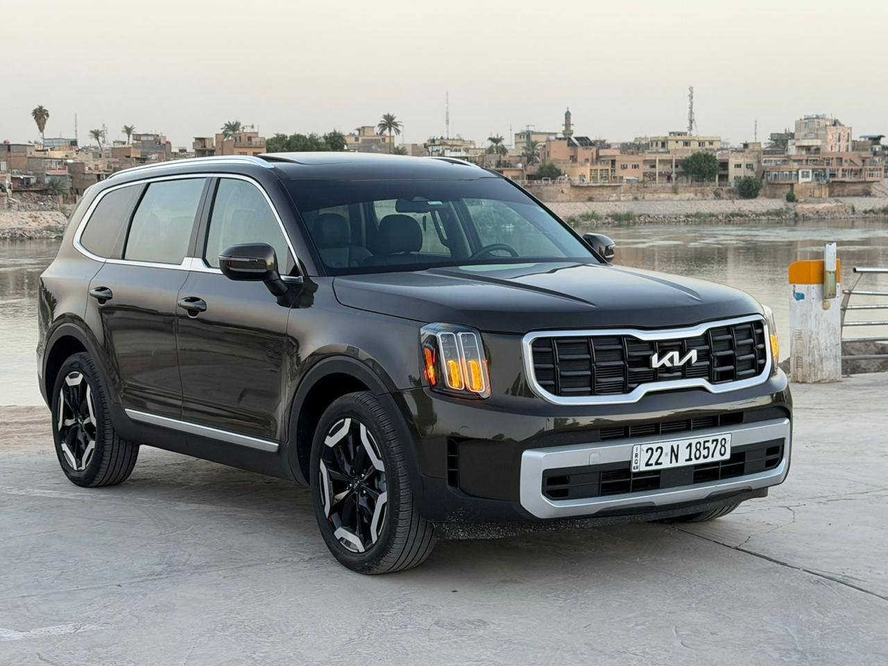 ياالله
السلام عليكم كيا تيلورايد 2024 وارد امريكي

Kia Telluride 2024 3.8L

المسافه المقطوعه : 20 الف ميل 
حجم المكينه : 3800 V6
حالة الايرباك :فقط استيرن ومرجع بلاد
الضرر : موضح بالصور

#الموصفات 
شاشه 
كامرة
لايتات لد
بصمه 
كشنات جلد 
هندبريك بصمه 
رادار تحديد مسار
فور ويل 
اوتو ستوب
حساسات خلفي امامي
اوتو هولد 
اشاير بالمري 
بكلايت لد
نظام ايكو + نظام تزحلق
فتحة
هيترات بالكشنات حار بارد
بردات خلفيه
سبعه راكب
ويل كب بلاك
كشافات 
فول مواصفات 1/1 جاهزه مرقم اربيل تحويل مباشر 

#السعر : 290 وبي مجال قليل
عنوان بغداد حي العدل
رقم الاتصال *********** متوفر واتس
