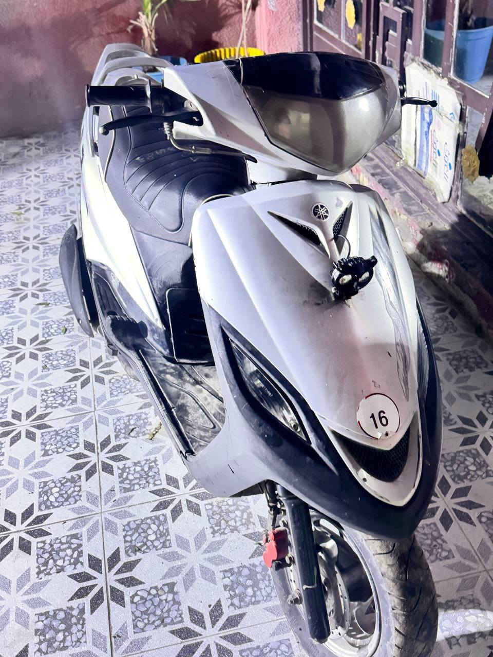 ماكس 140 دراجه نضيفه زوج تايرات جدد دبارحه شادهن مكينه ناعمه وحلوة منفيس مالتهة موجود السعر 375وبيهة مجال حك جيتك مكان بغداد قرب فلكه سلمان باك


**إذا كنت صاحب هذا الإعلان وتريد حذفه لأي سبب، رجاءا أرسل رسالة إلى الدعم الفني**