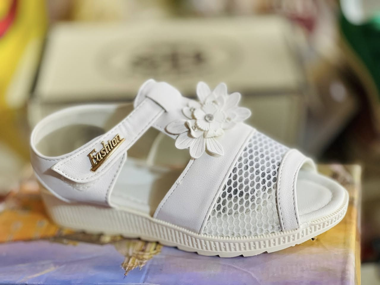 ✨ عرض خاص اليوم ✨
@topfans
جراكز واحذية مشكل  مرغوبة 👧🧒
مريحة، عملية، وجودتها حلوة وتتحمل الاستخدام 👌

السعر المفاجأة فقط 3500 دينار 💥
سعر مناسب وجودة تستاهل

📍السعر 👈 (3500) ثلاثة آلاف وخمسمية دينار عراقي

📍العنوان || بابل || قرب المحكمة الجديدة، مجاور محطة أبو عجاج، ومجاور حسينية فاطمة الزهراء (عليها السلام)
@topfans

للاستفسار الاتصال على الأرقام التالية:
☎️ ***********
☎️ ***********
@topfans
