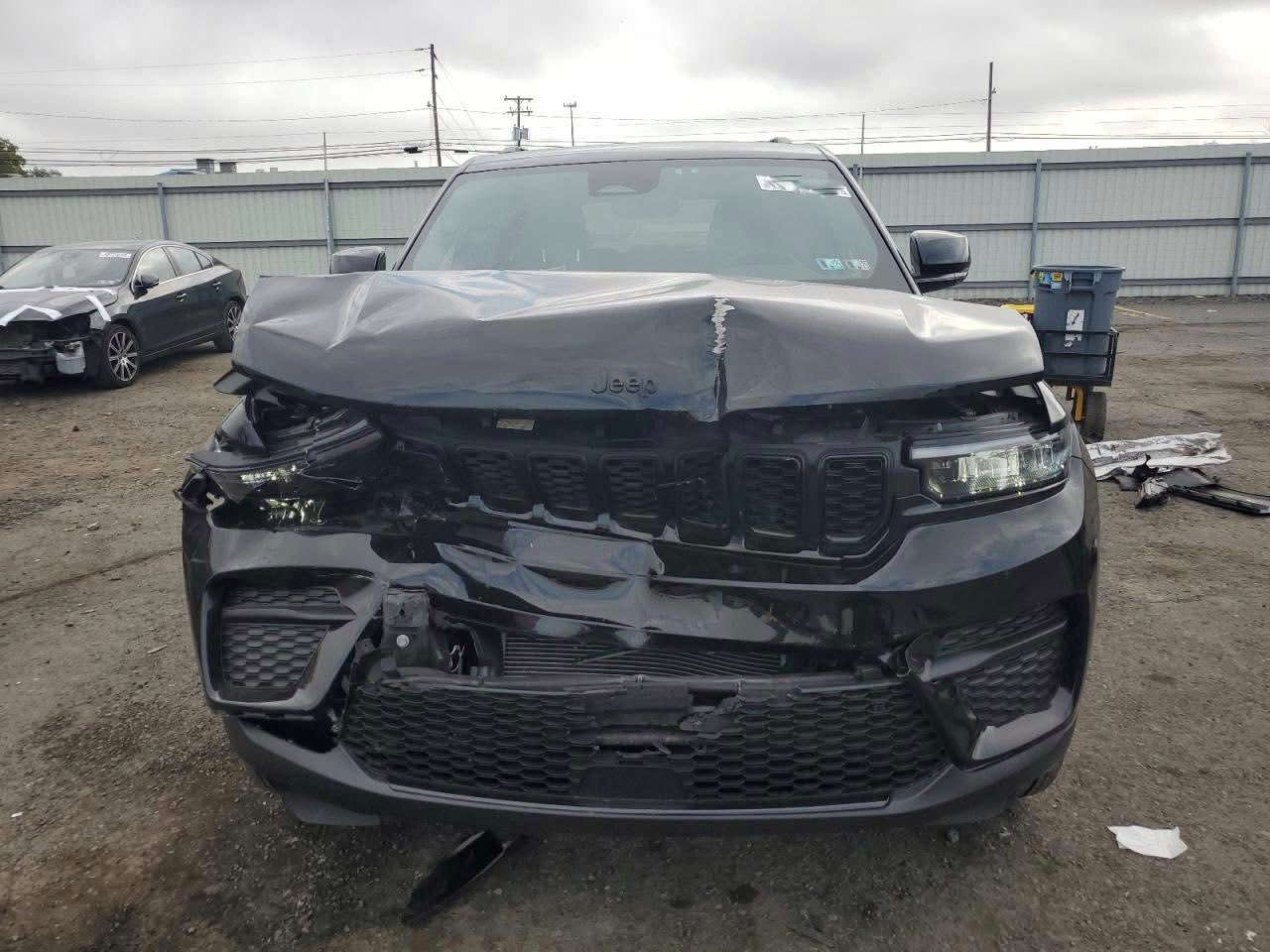 ((قريب الوصول))
جيب گراند شيروكي لاريدو 2024
مدة الوصول الى العراق 12 يوم فقط
السعر في الميناء 188$
ملاحظه مهمه : 
( السيارة بيها كتاب شهداء بغداد جاهز من كلشي )
السعر مع كتاب الشهداء 209$
للاستفسار مراسلة البيج
او الاتصال على الارقام
***********
‭***********‬ ‬
العنوان :
ذي قار-سوق الشيوخ-تقاطع المستشفى- مقابل بانزين خانة الحكومية
