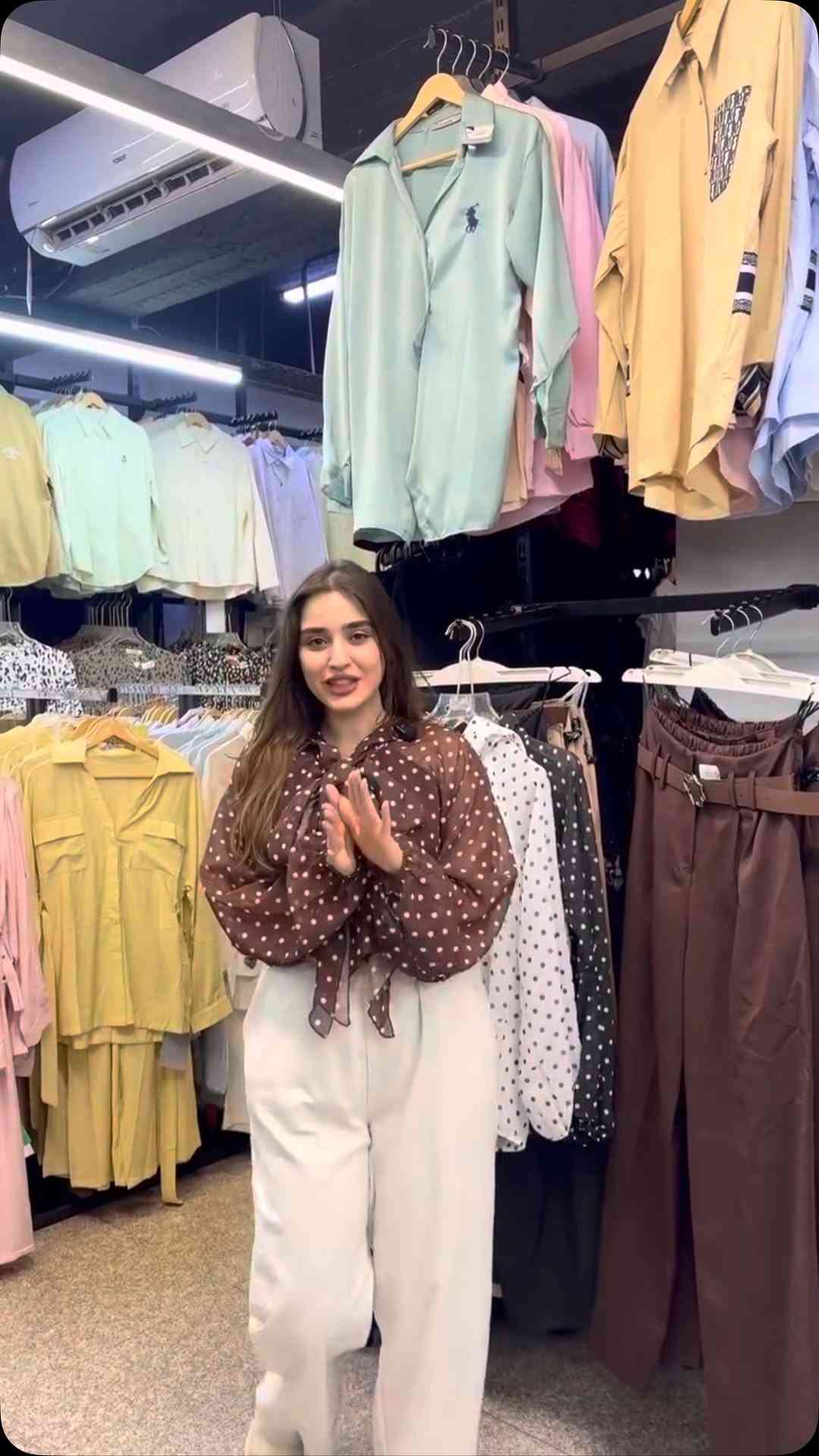 مجمع ناديه فرع الشعب
‎السعر 17
الحجز السريع واتس اب. ***********
#العنوان - بغداد-الشعب - مقابيل سوك شلال - مقابيل مدرسه صلاح الدين
#العنوان_بغداد_شارع_فلسطين_مجاور_مثلجات_نادية
  سعر التوصيل داخل بغداد وطراف بغداد .  5  لالف 
 سعر توصيل جميع المحافظات 6
#سوت #اطقم  #جاكيت تنورة ملابس مستوردة تركيا عراق شتاء أناقة جمال فساتين الجمعةالبيضاء بلاكفرايدي كوت بيع شراء عروض خصومات_نايس_ون⁩
