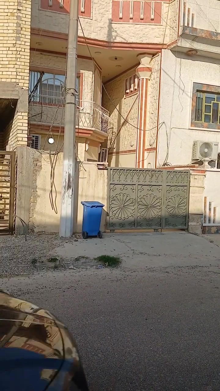دار للبيع ١٠٠متر بناء حديث في الدولعي مدخلين م٤٣٤ قرب الشارع العام مكتب ارض الخيرات للعقار الدولعي ***********
