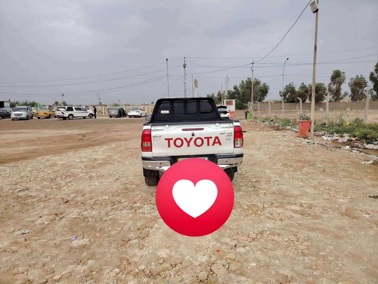 هايلوكس فور ويل موديل ٢٠١٧ مكفوله من كلشي تحويل ثاني يوم سيارة جديدة  رقم ذي قار رقم الموبايل *********** مااتواجد على الفيس اتصل ودلل المكان الديوانية السياره بانزين
