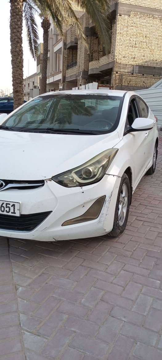 السلام عليكم بيع مستعجل 
النترا للبيع موديل 2015 رقم بغداد الإنكليزي هزه جديده سنويه لل31 مصفره غرامات بسمي تحويل ثاني يوم كير ومحرك خير من الله تبريد شغال صدر امامي خلفي جديد محرك 2000 دوش السياره حادثهه لغد ايمن فقط السعر 83 وبيها مجال للطيبين اتصل وتدللل
***********
