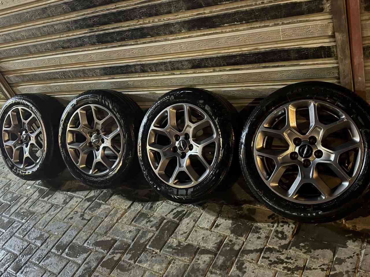 تخم ويل وتايرات نضاف حجم ١٧ للبيع السعر٣٠٠
بغداد ‭٠٧٧٠ ٩٧٩ ٩١٨٣‬ ستفسار او اتصال وتساب
