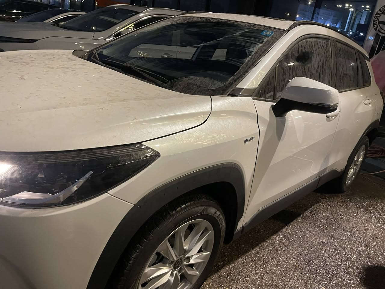 تويوتا كروز 2025 مكفوله كفاله عامه ماشي 8000 فقط
داخل احمر وجديد بمعنى الكلمه 
السعر  27 مليون
للاتصال 
***********
