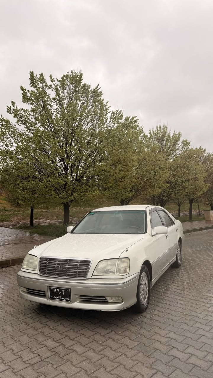 لەسەر ئیزنی  ئەدمینی گوڵ🌹
مەلیکە ڤیڤی تی ٢٠٠١ موس موس

سەروو ژیر نەجەف ڕەقەم یەک✅

٢ ددوگمەی ٤ کوشن کارەبا ✅

٢ پاچەی بۆیاخی یابانە بی دەعمو قرچو لیدران✅

٢٥٠ تەبع مەسرەفی تیا نییە ✅

بی چاڵو  شوخت ✅

ڕەقەم یەکە سەیارەکە✅
  
سەقفی شوشە ✅

شوین سلیمانی 
٥٨ گەڵاو مەجالیکی زوور زوور کەم🤍
***********
***********
