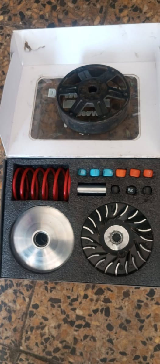 للبيع جوا السوك جماعت السكنس بكل أصنافها 
سبير كامل امامي سكنس نثيه سعر 25 الف 
كلج امامي جديد بس فحصت بي ورجعتا سعره 30 كامل معه ملحقاته 
وطاسه رياضيه سعرها 15 
وصلنصه مال سبي فور محورها عل سكنس جيب وشد سعرها 35


**إذا كنت صاحب هذا الإعلان وتريد حذفه لأي سبب، رجاءا أرسل رسالة إلى الدعم الفني**