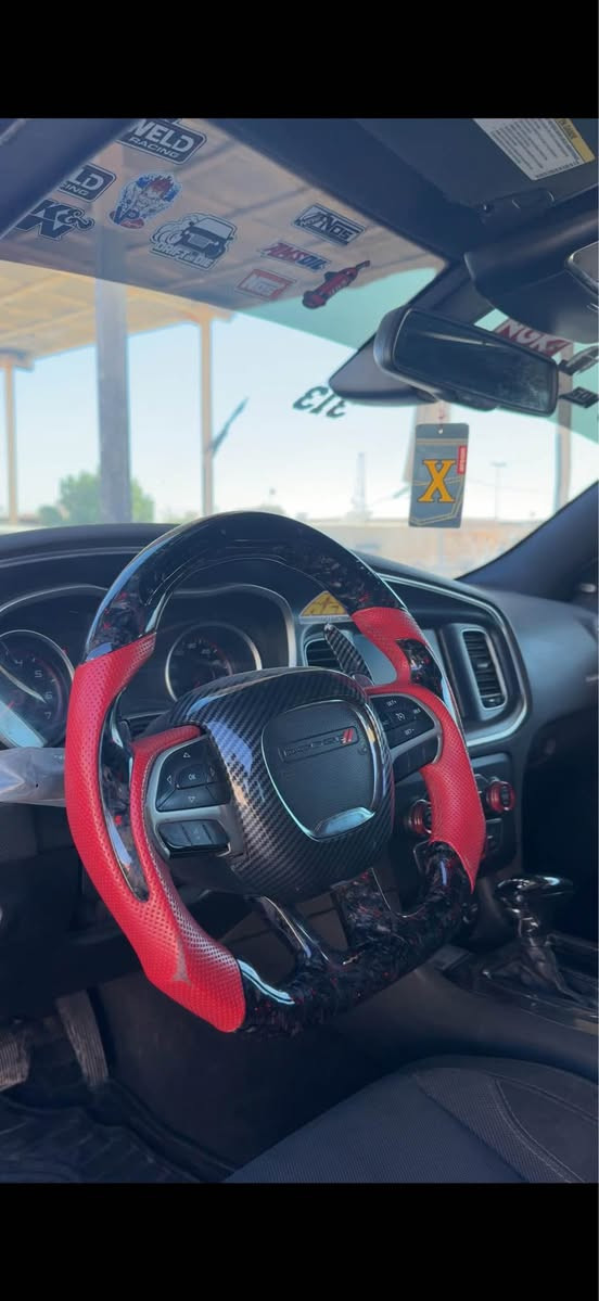 RT 5700       سيارة فول تزويد
 
اكسل قفل 
شوته رياضي 
كام شفت 6400 الساره صاروخ 🚀 
دركات ار بي ام  ساره هواي صارف عليه  مكان العماره  السعر  185 بيه مجال قليل  رقمي واتساب فقط *********** Singapore
