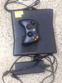 اكس بوكس سعر 65وبي مجال بسيط كامل ملحقات ويا جوستكات 2 وتساب  07877105...