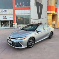 كامري XLE • ٢٠٢٢ • عقره