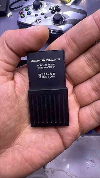 سيريس  اس مع ادبتر ssdو واحد تيرا 
يعني الاجمالي مال ذاكرة تيرا ونص
ضمان شهر 
توصيل لكل مكان موجود
السعر قفل 450
واتس للحجز ***********
