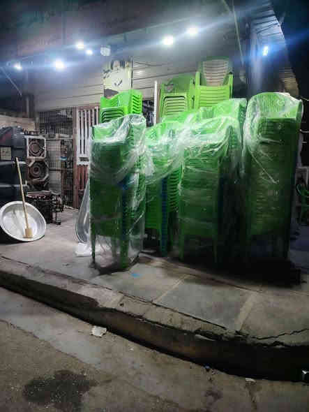 يوجد لدينا افضل انواع الكراسي وكميات مفتوحه وبأرخص الاسعار 
للاستفسار التواصل خاص ***********
