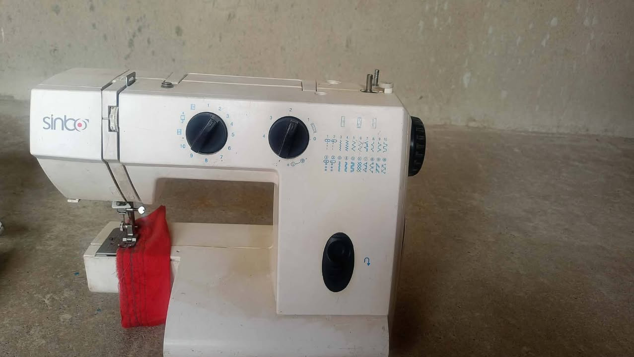 مكائن للبيع
السعر خاص 
***********
