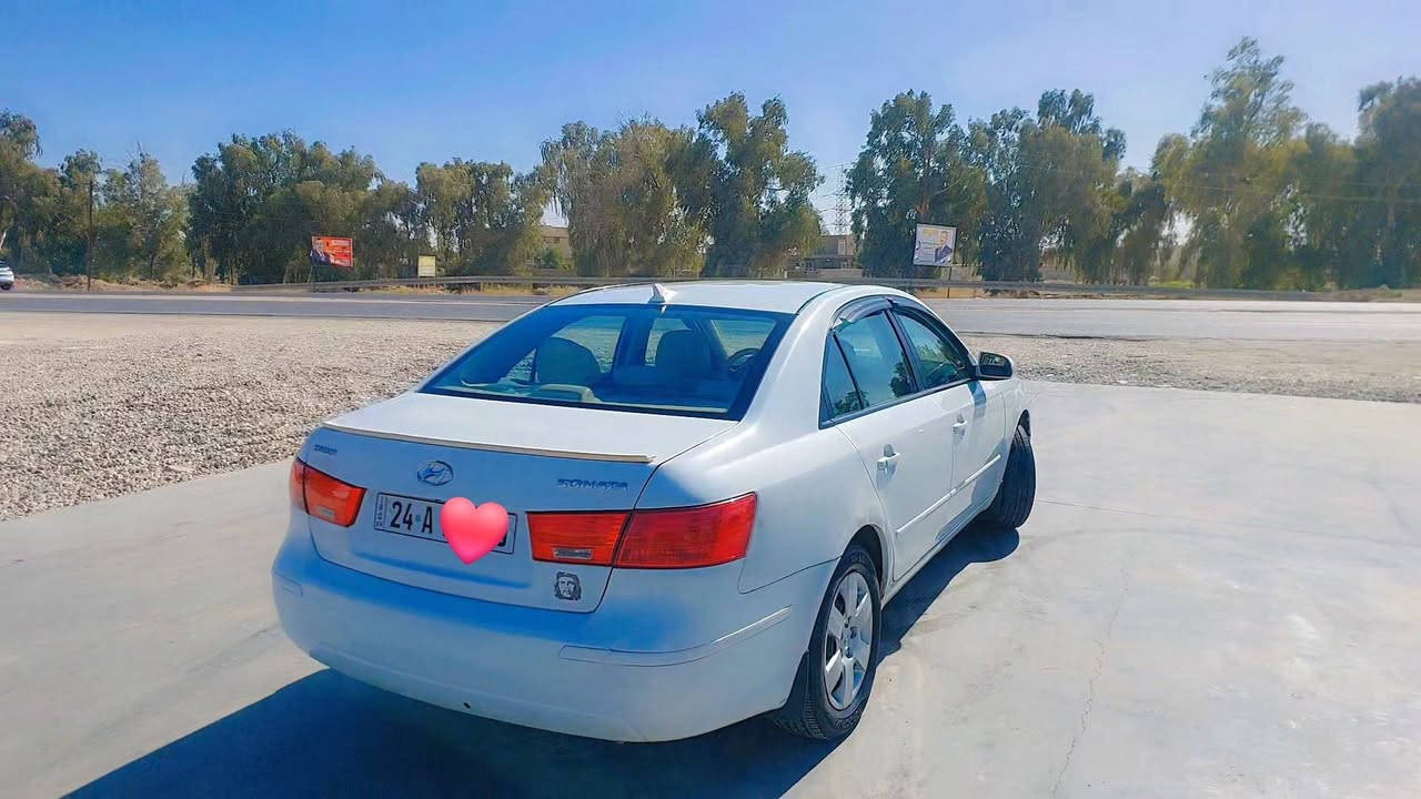 سوناتا وارد أمريكي رقم دهوك بسمي بعدها وضع شركه بيها بنيد مبدل بلاد والباقي كفاله عامه ليبل واحد  كير محرك تبريد  مكفولات السياره استخدام شخصي على ايد وحده السعر١٢٠ وبيها مجال  مكاني ديالى كنعان  هاتف *********** ابيع نقد فقط
