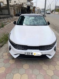 للبيع كي فايف K5 موديل2023 رقم اربيل   ‎فول 1/1  فتحة سقف بانوراما   م...