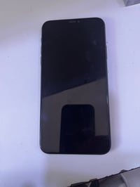 آيفون ١١ برو ماكس • ٢٥٦ • عطل بالشبكه