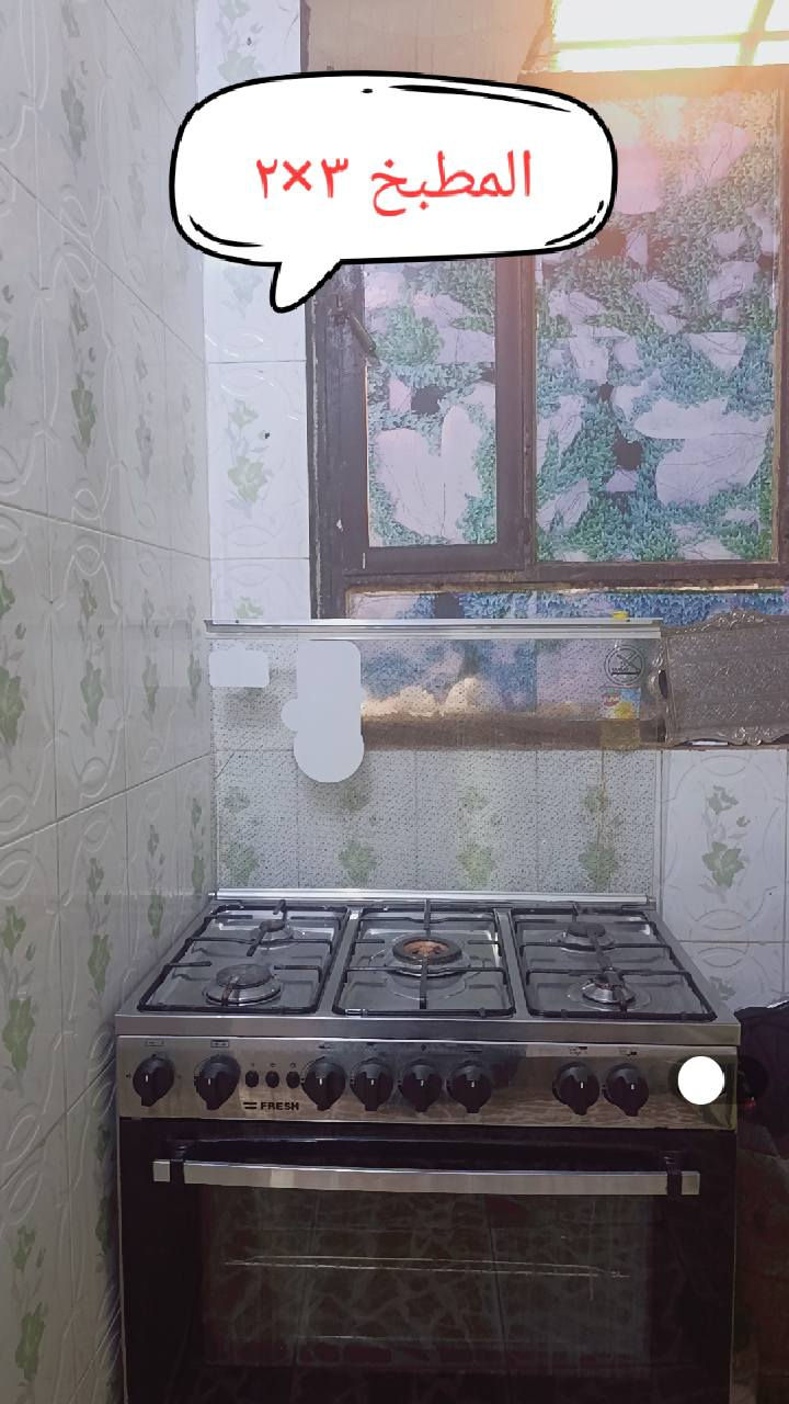 🏠 بيت للبيع في كربلاء المقدسة 🏠
فرصة مميزة لامتلاك بيت مستقل بموقع مخدوم وقريب من الشارع العام!
📍 الموقع:
كربلاء المقدسة - شارع أبو طالب.
المعلم القريب: قرب فرع مخبز العائلة.
البعد عن الشارع العام: 90 متر فقط (موقع هادئ وقريب من الخدمات في آن واحد).
📐 المساحة والتفاصيل:
المساحة الإجمالية: 50 متر مربع.
عدد الطوابق: طابق واحد.
🧱 التصميم الداخلي:
غرفة نوم: بمساحة (5 × 4) متر.
صالة (هول): بمساحة (4 × 4) متر.
مطبخ: بمساحة (3 × 2) متر.
المرافق: صحيات منفردة + منور لتهوية إضافية وإضاءة طبيعية.
📞 للاستفسار والتواصل:
للمزيد من المعلومات أو لتنسيق موعد للمعاينة، يرجى الاتصال مباشرة على الرقم:
📱 ***********
