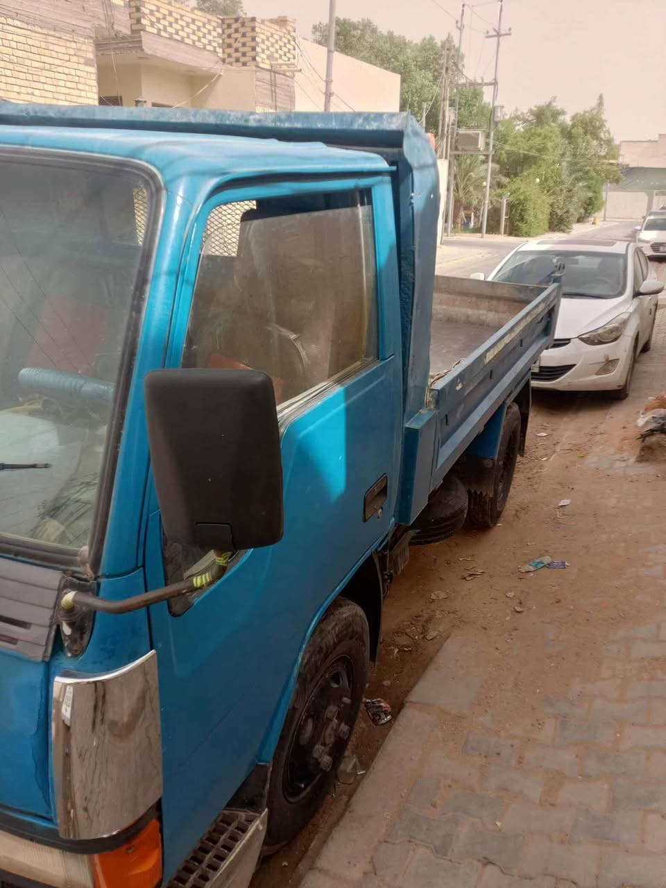 سياره قماره عضم شاصي مازده موديل 2000 محرك وكير 104ميتسبوشي مكينه و كير مكفولات  وشاصي بي فطر  من غير تصليح  رقمه بصره مشروع وطني مداوره بالنجف مكانه نجف السعر 55ورقه وبيها مجال ***********
