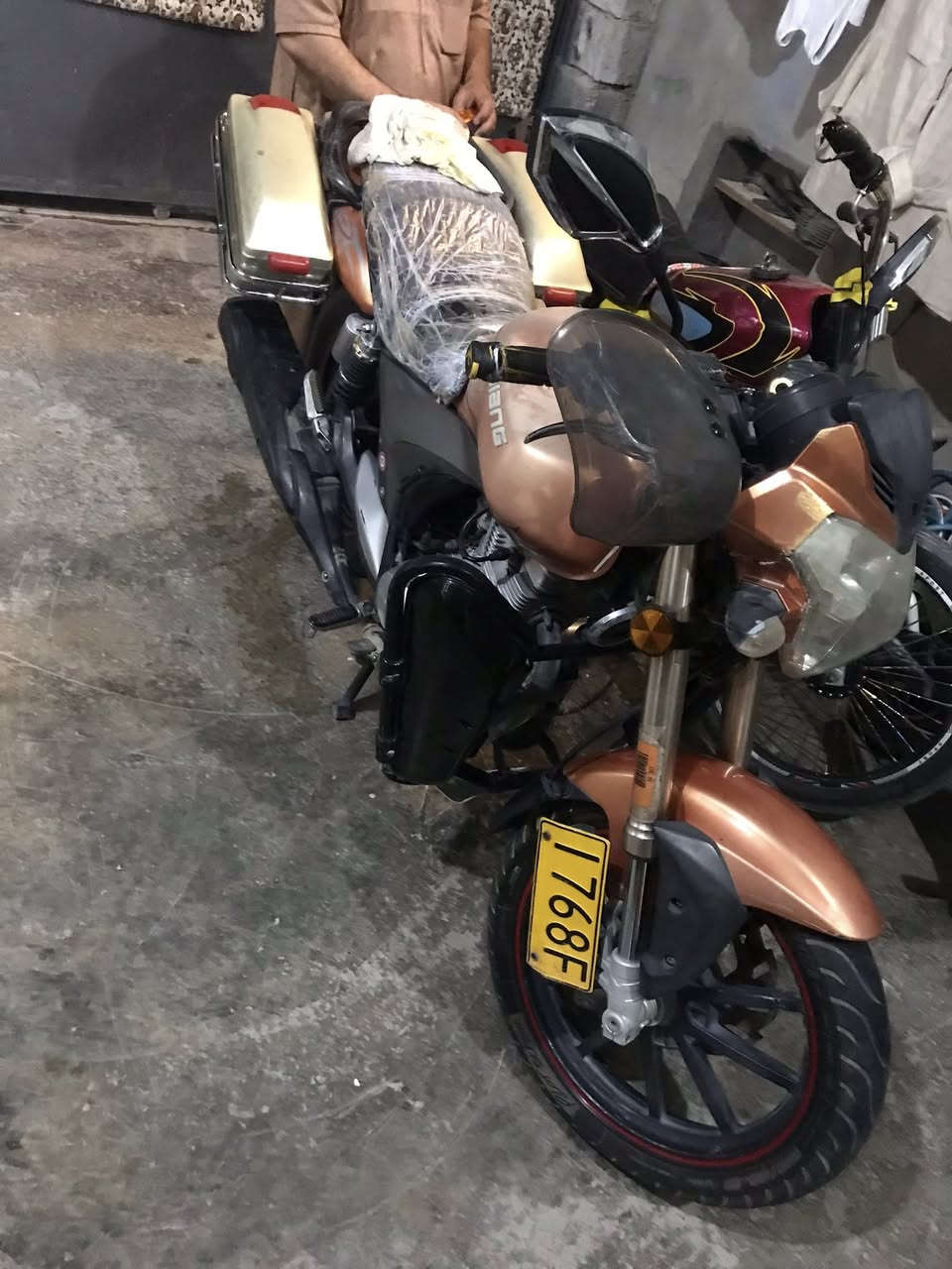 سلام عليكم دراجه للبيع…قرش   الدراجه حلوه ومابيها اي نقص كله شغال السعر 750للاستفسار ***********
