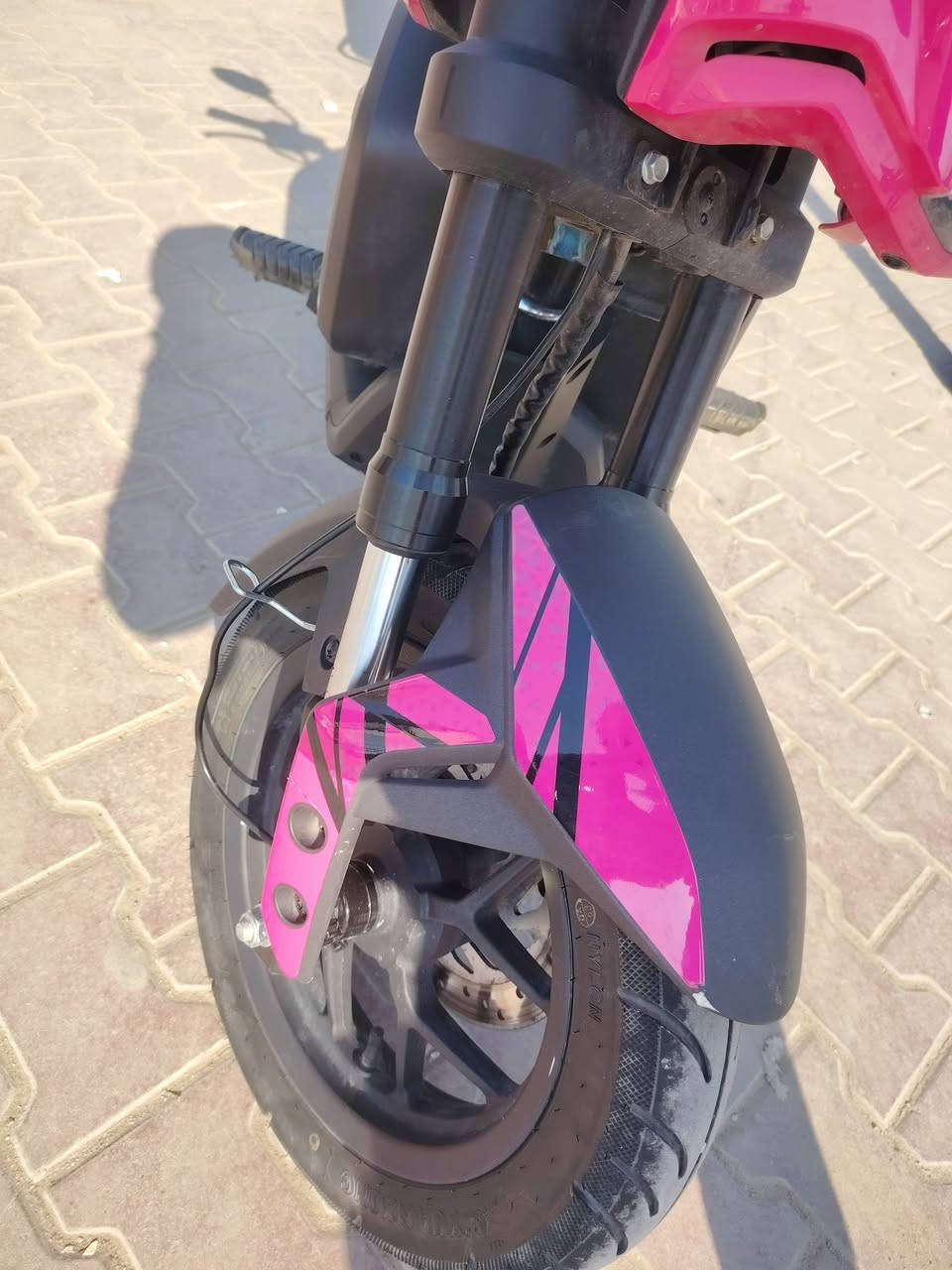 السلام عليكم استاذي دراجه ميني اكس ار كي 150cc مرقمه
ماشيه 4500 وقابله لزايده
دهن وبانزين محسن
دراجه بعدها بحاله الوكاله واخت الجديده
بعدها ب اسم الشركه
سعرها 2200 قفل
***********
ممتواجد ع فيس اتصل وادلل
