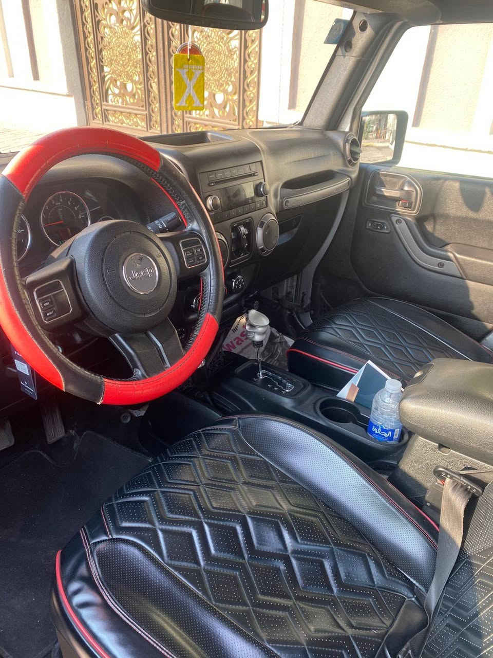 السلام عليكم جيب لنكلر موديل2016 حادث جالملغين او بنيد اثر بارد او انصبغن سياره احله من الصور محرك كير كفاله بدون دواخل كهربائيات كامله سياره جاهزا مجهز السعر 155او بيها مجال ترهم مراوس او نقد للستفسار ***********
