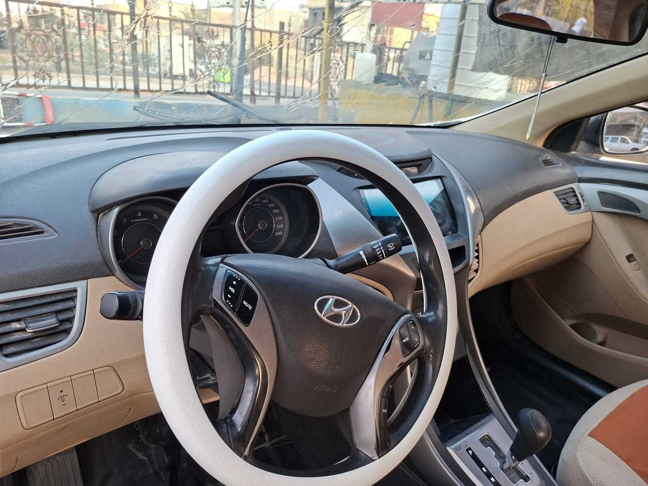 سلام عليكم النتره لبيع خليجي 2014 كفاله مكينه  كير 1.8 مابيهه اي تبديل بيهه لباب لوره طخات موضح بلصوره 
رقم اربيل بسم جاري تحويل سنويه 2028 سعر 110 البصره البهادريه ***********
