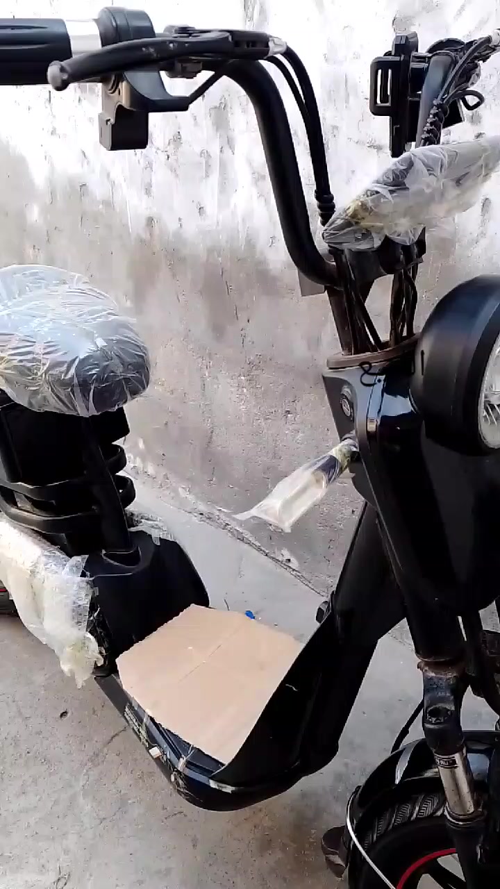 سلام عليكم دراجه شحن  حجم عشرين حلوه ونضيفه. مواصفات سويج
بصمه
تشغيل عن بعد👍🏻
دبلات 
ستاند تليفون 🔹 
ابلوتوث 
عوزهه
بس بطريات

سعر 239

المراسله *********** 📍وتساب فقط الن وكفه الشريحه انشاء الله تعجبكم
