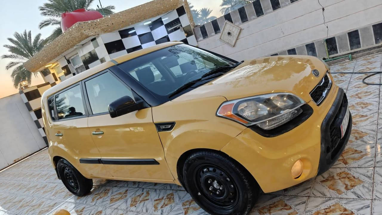 كيا سول 2012وارد امريكي حادثه خشم البنيد فقط بدون اي ضرر داخلي السياره ليبل واحد  نص فول مكينه1600مكينه كير حداديه تخم تاير كله جديد رقم بغداد دولي السعر72
هاتف***********
واتساب***********
