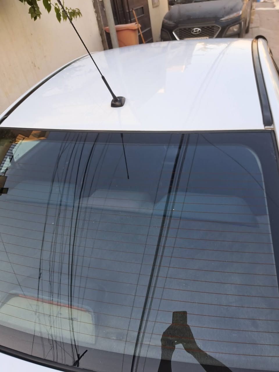 سلام عليكم 
كروز ١٨٠٠ خليجي  ls 2012
السيارة مكفولة من صبغ وتبديل وحادث.... حتى دعاميات ما مصبوغات  .. 
كير جديد .. اذاين جدد . قايش تايمن كيس جديد 
صدر 80%
 رقم بغداد سنوية ل 27 .. 
مكينة نظيفة جدا ... بس بيها صوت راجز 
السعر: 75 وبيها مجال  
***********
مكانها بغداد ( الغدير او البلديات)
