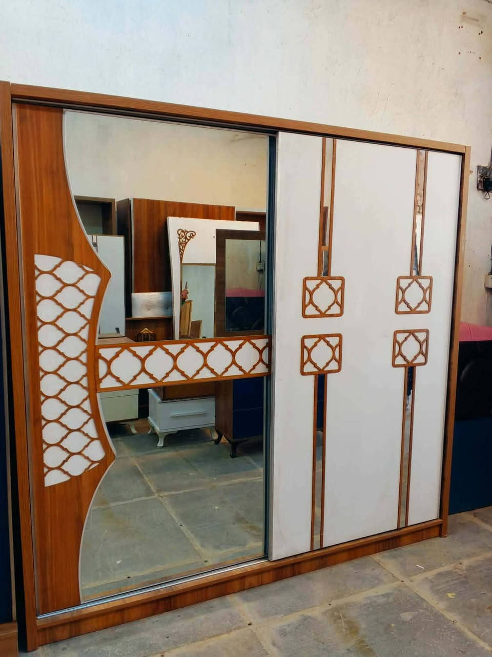 غرفة نوم  شبابيه🇹🇷
 نضافة 90 ٪💯فول نضافه
عدد القطع / 5
نضام / سلايت💢
سعرها 400/425 قفل💸
شد ونقل داخل بغداد مجاني🚛
يوجود توصيل محافضات 🚛 حجز واتساب فقط ***********
