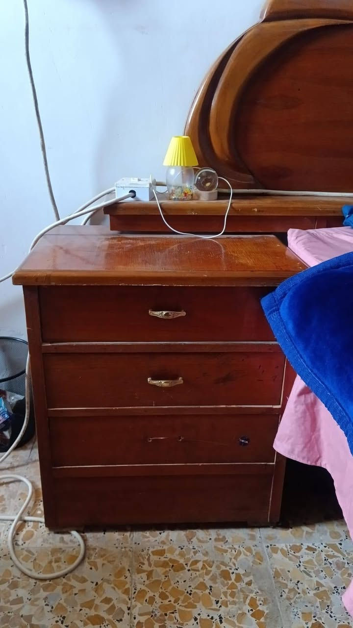 السلام عليكم  مكلفه بلنشر غرفه نوم 6قطع صاج اصلي تكمه توصا العنوان بغداد الشعب السعر 400تجتاج صبغ  غرفه ضخمه بيع مستعجل لغرض النتقال


**إذا كنت صاحب هذا الإعلان وتريد حذفه لأي سبب، رجاءا أرسل رسالة إلى الدعم الفني**