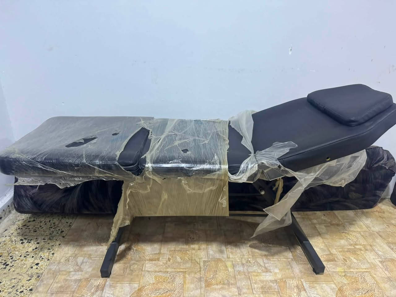 تتوفر سدية طبية للبيع، جديده استعمال قليل
***********
