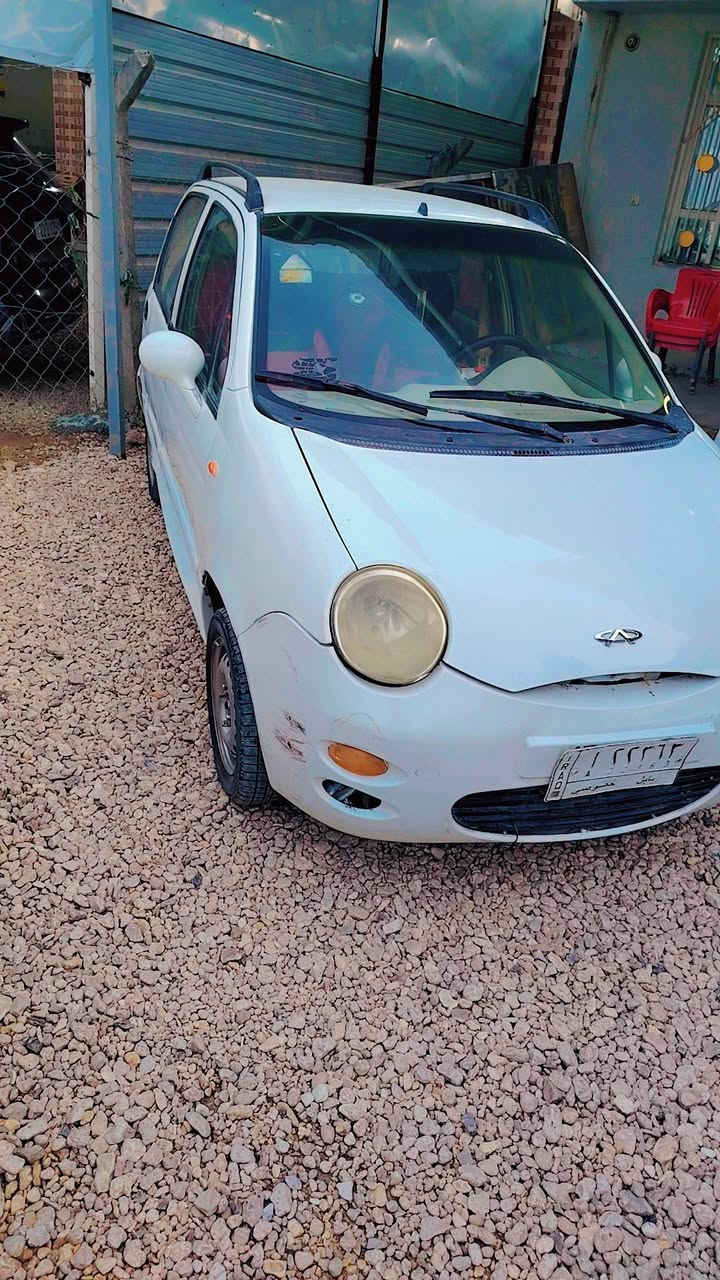 سلام عليكم سيارة كيو كيو ٢٠١٢ رقم بابل داخلها نظيفة جدا كير(اوتوماتيك) مكينه حداديه تخم تاير تبريد تدفئه كله شغال سيارة جاهزة من كل شي
مكانها كربلاء المقدسة طويريج 
السعر ٣٠ وبيها مجال للشراي
***********
