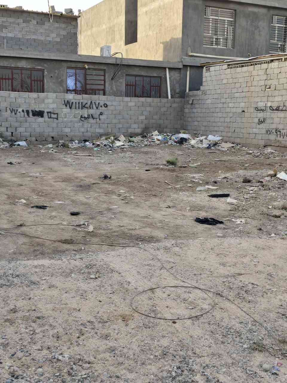 السلام عليكم قطعة أرض 100م 5في20 للبيع منطقة حي الخليج والسعر مناسب
واتساب 
***********
