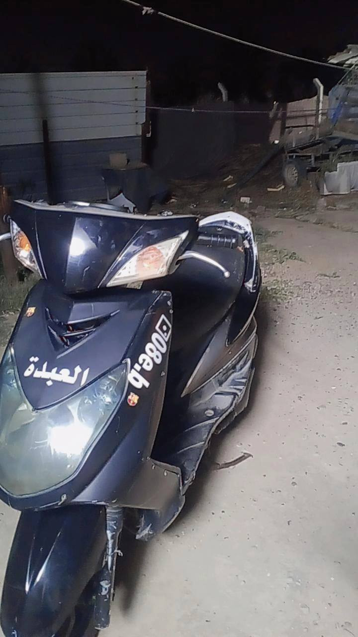 سلام عليكم شباب دراجه سكنس فحل البيع مكينه ما مفتوحه كفاله عامه كهربائيات شغله كله وسعر 550 وبيه مجال الطيبين وهاذا رقمي *********** /*********** واتساب فقط
